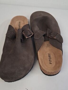 NWOT Mens Fitory Breathe Comfort Leathet Clogs